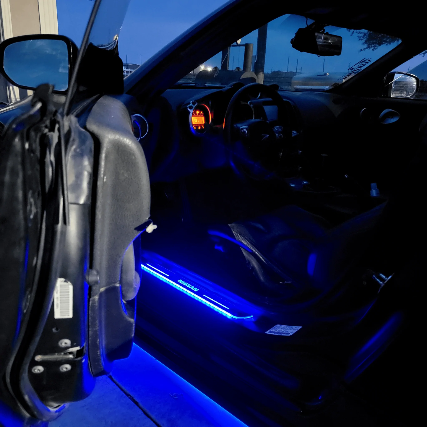 Iluminare Prag De Ușă De Mașină — Accesoriu Practic Și Decorativ