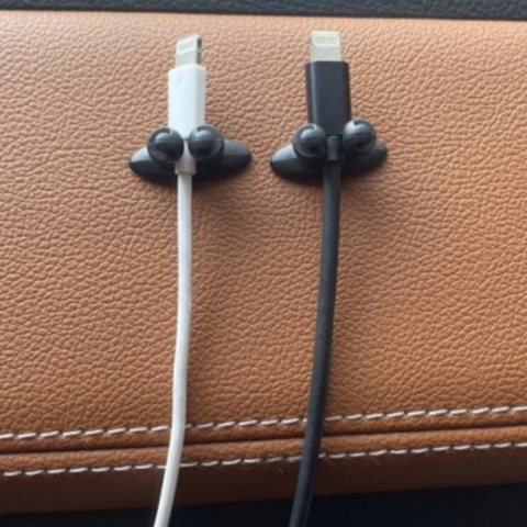 Samolepicí kabelové klipy – Snadná organizace