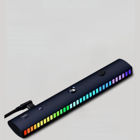 Dispersor de arome auto – iluminare LED și prospețime la bord