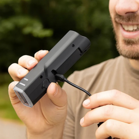 Přední světlo na kolo s 250 lumeny - lepší viditelnost a noční bezpečnost